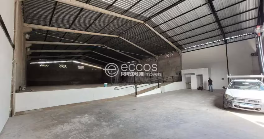 Barracão / Galpão / Depósito para alugar na Rua Pedro Ivo, --, Marta Helena, Uberlândia