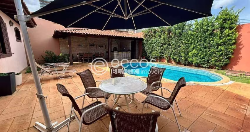 Casa à venda, 6 quartos, 6 suítes, 5 vagas, Lídice - Uberlândia/MG