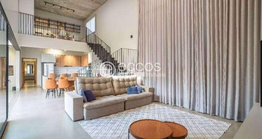 Casa em condomínio à venda, 3 quartos, 1 suíte, 2 vagas, Novo Mundo - Uberlândia/MG