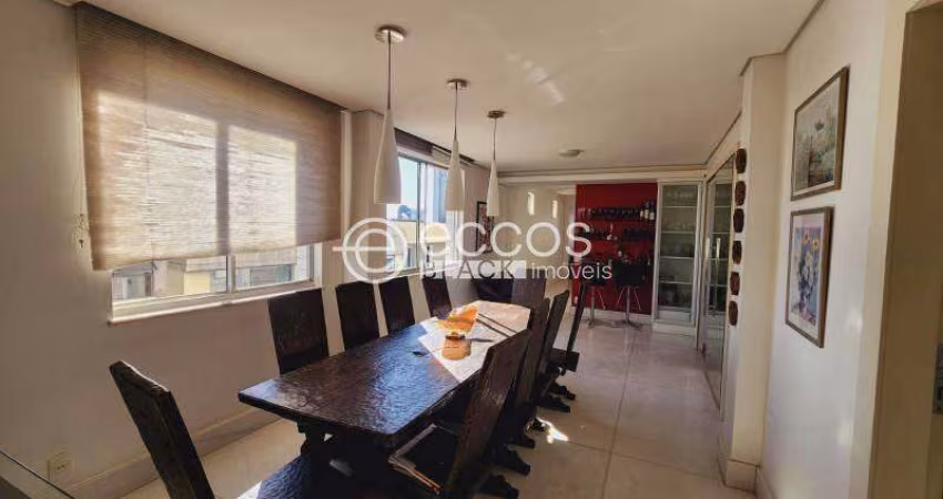 Apartamento à venda, 4 quartos, 1 suíte, 2 vagas, Funcionários - Belo Horizonte/MG