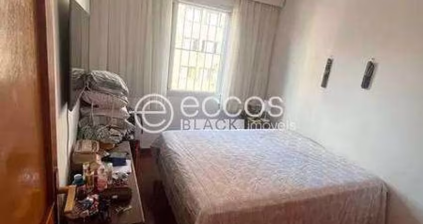 Apartamento à venda, 4 quartos, 1 suíte, 2 vagas, Cruzeiro - Belo Horizonte/MG