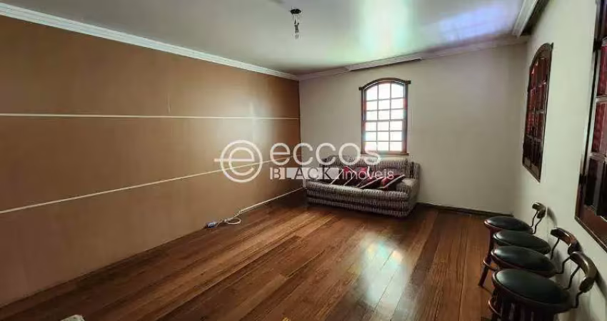 Casa à venda, 5 quartos, 2 suítes, 5 vagas, santa lúcia - belo horizonte/mg