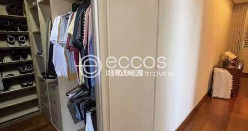 Cobertura à venda, 4 quartos, 1 suíte, 3 vagas, Savassi - Belo Horizonte/MG