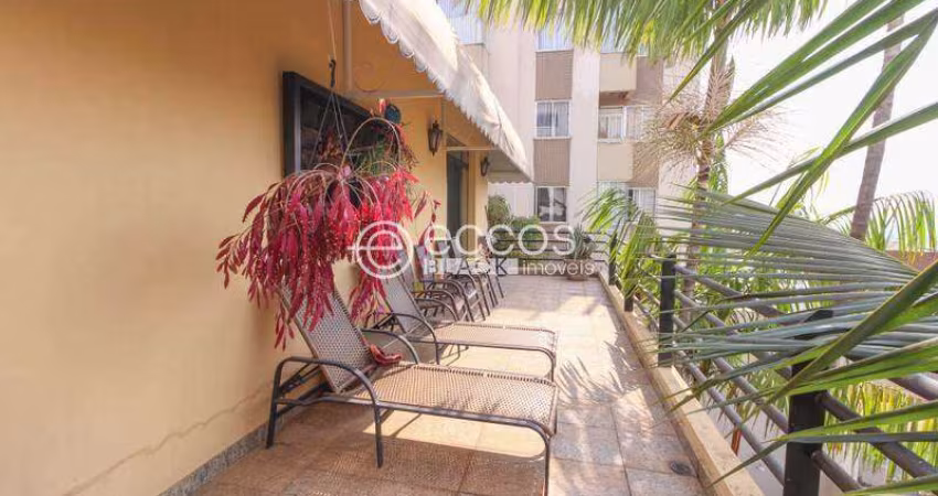 Casa comercial à venda, 4 quartos, 1 suíte, 3 vagas, BURITIS - Belo Horizonte/MG