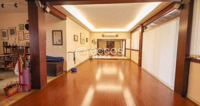 Casa à venda, 4 quartos, 1 suíte, 5 vagas, Serra - Belo Horizonte/MG