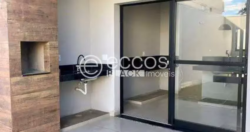 Casa à venda, 3 quartos, 1 suíte, 1 vaga, Aclimação - Uberlândia/MG