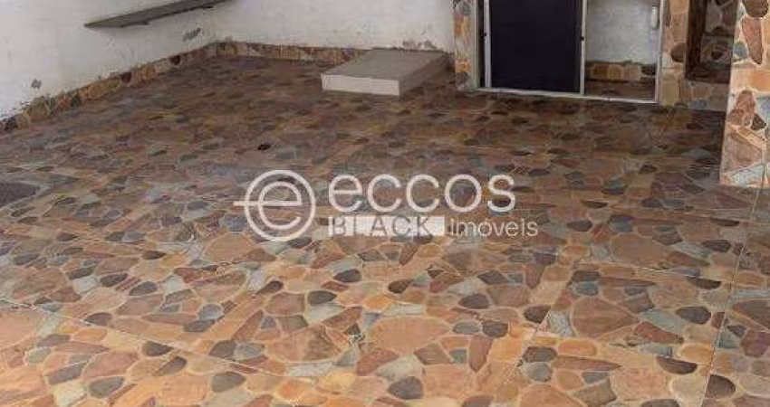 Casa para aluguel, 3 quartos, 1 suíte, 2 vagas, Nossa Senhora Aparecida - Uberlândia/MG