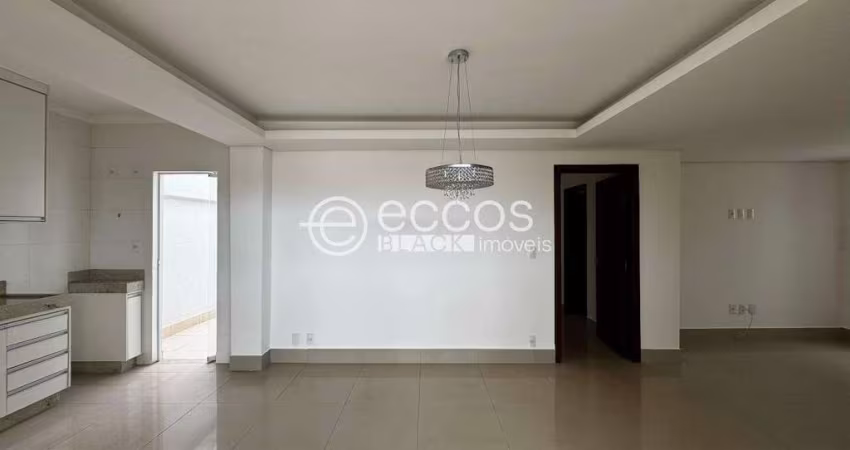Casa à venda, 3 quartos, 3 suítes, 4 vagas, Umuarama - Uberlândia/MG