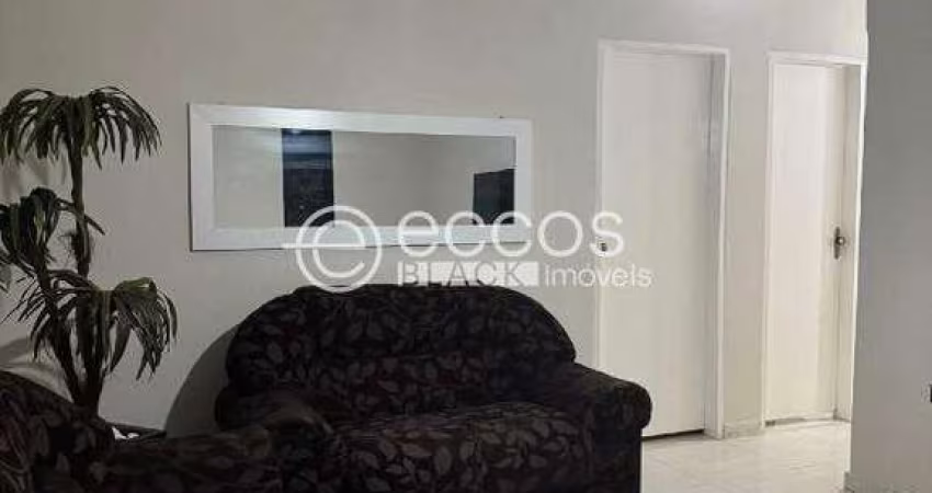 Casa à venda, 3 quartos, 1 suíte, 6 vagas, Morumbi - Uberlândia/MG