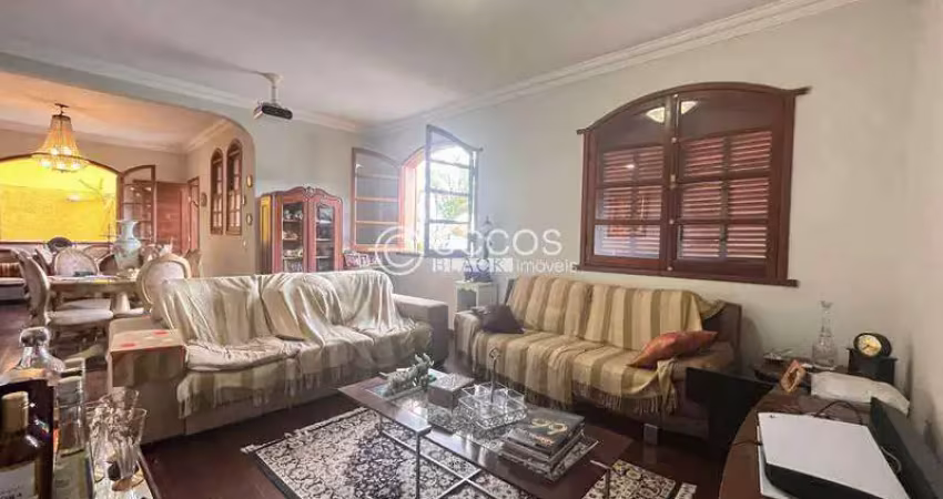 Casa à venda, 4 quartos, 1 suíte, 3 vagas, santa lúcia - belo horizonte/mg