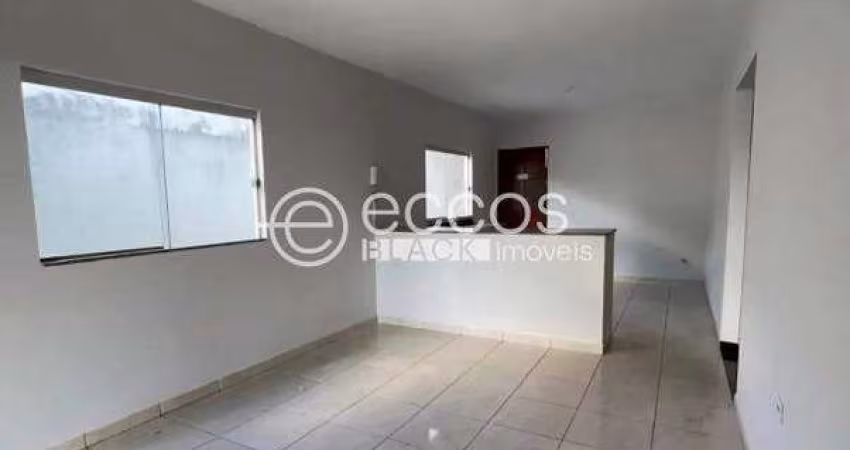 Casa para aluguel, 2 quartos, 3 vagas, Jardim Ipanema - Uberlândia/MG