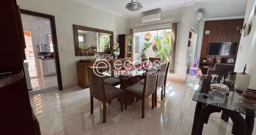 Casa à venda, 3 quartos, 1 suíte, 2 vagas, fabrício - uberaba/mg