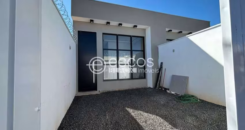 Casa à venda, 2 quartos, 1 suíte, 2 vagas, aclimação - uberlândia/mg