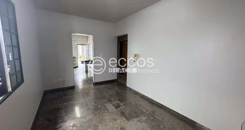 Casa à venda, 3 quartos, 1 suíte, 5 vagas, cidade jardim - uberlândia/mg