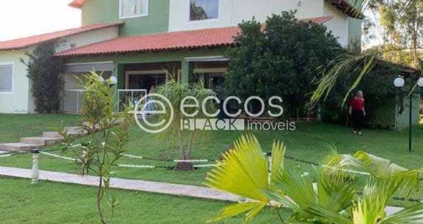 Chácara à venda, 4 quartos, 4 suítes, Área Rural de Uberlândia - Uberlândia/MG