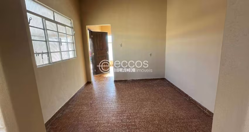 Casa para aluguel, 2 quartos, CENTRO - ARAGUARI/MG