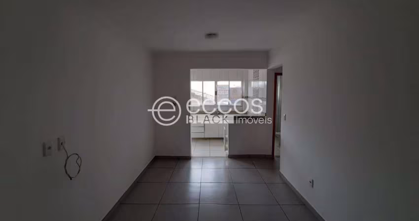Apartamento para aluguel, 2 quartos, 1 suíte, 1 vaga, Alto Umuarama - Uberlândia/MG