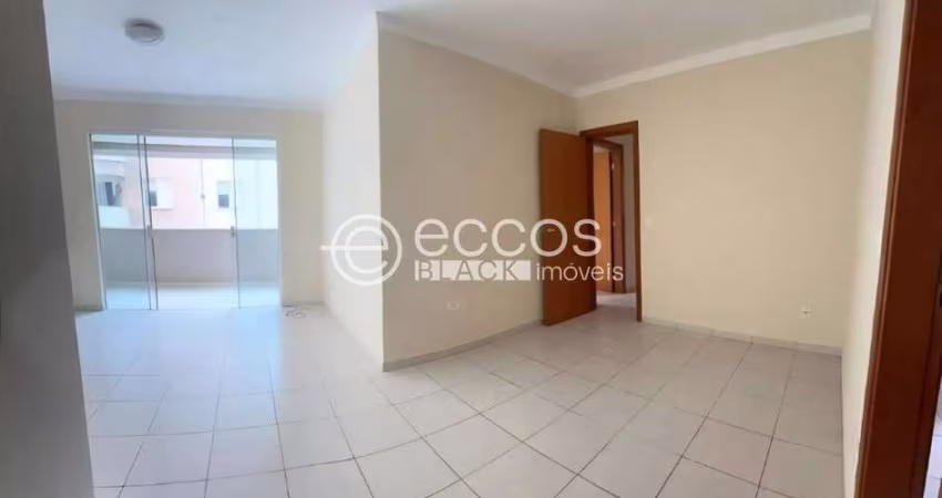 Apartamento para aluguel, 3 quartos, 1 suíte, 2 vagas, Patrimônio - Uberlândia/MG