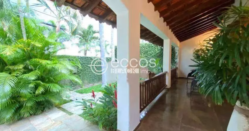 Casa à venda, 4 quartos, 3 suítes, 6 vagas, tabajaras - uberlândia/mg