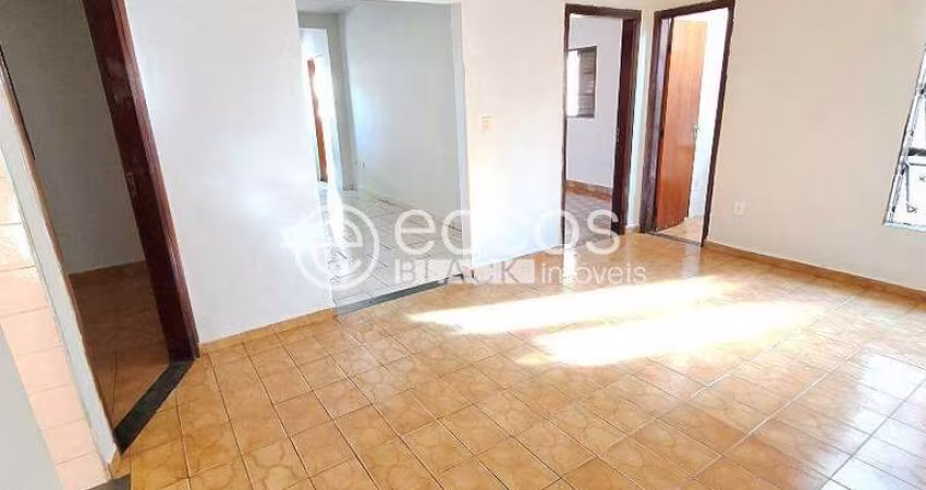 Casa para aluguel, 4 quartos, 1 vaga, PARAÍSO - ARAGUARI/MG