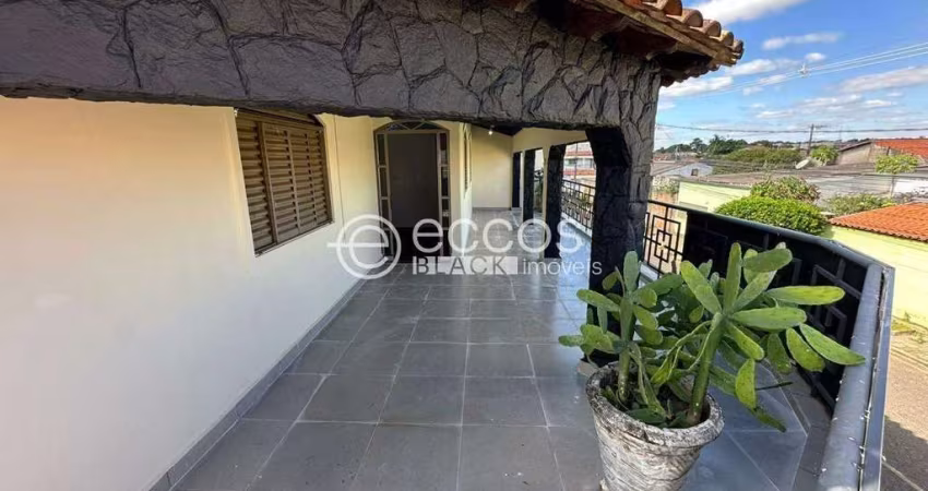 Apartamento para aluguel, 3 quartos, 1 suíte, 2 vagas, São Jorge - Uberlândia/MG