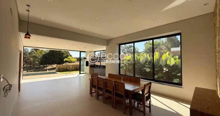 Casa à venda, 4 quartos, 4 suítes, 2 vagas, jockey park - uberaba/mg