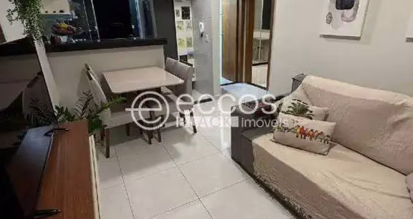 Apartamento à venda, 2 quartos, 1 suíte, 1 vaga, Tubalina - Uberlândia/MG