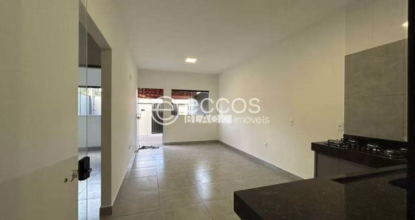 Casa à venda, 2 quartos, 1 suíte, 2 vagas, Taiaman - Uberlândia/MG