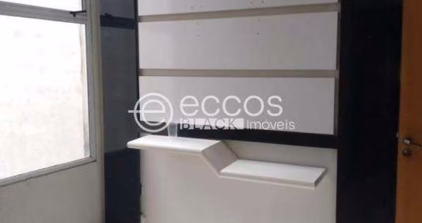 Apartamento à venda, 3 quartos, 1 suíte, 1 vaga, Presidente Roosevelt - Uberlândia/MG