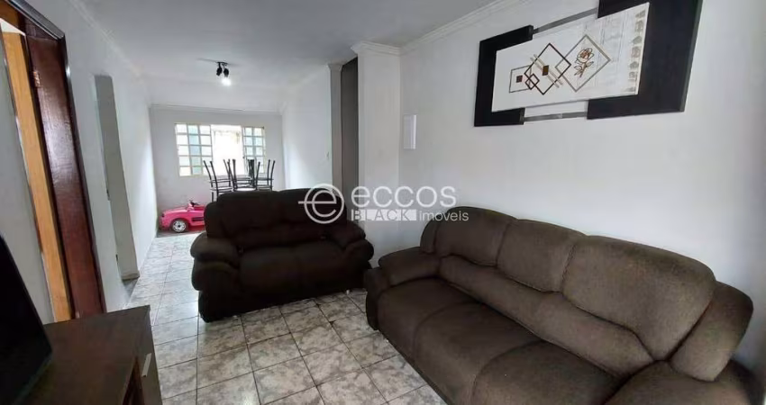 Casa à venda, 4 quartos, 1 suíte, 5 vagas, Luizote de Freitas - Uberlândia/MG