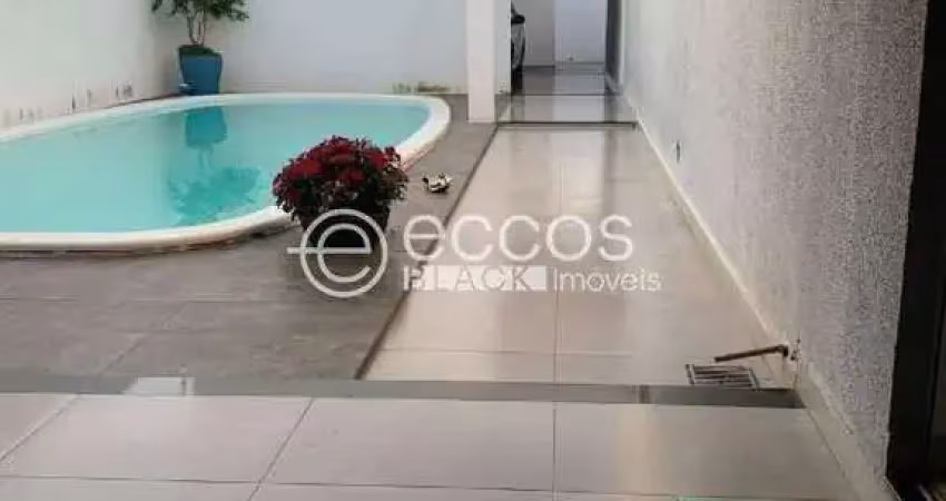 Casa à venda, 3 quartos, 1 suíte, 4 vagas, milenium - araguari/mg