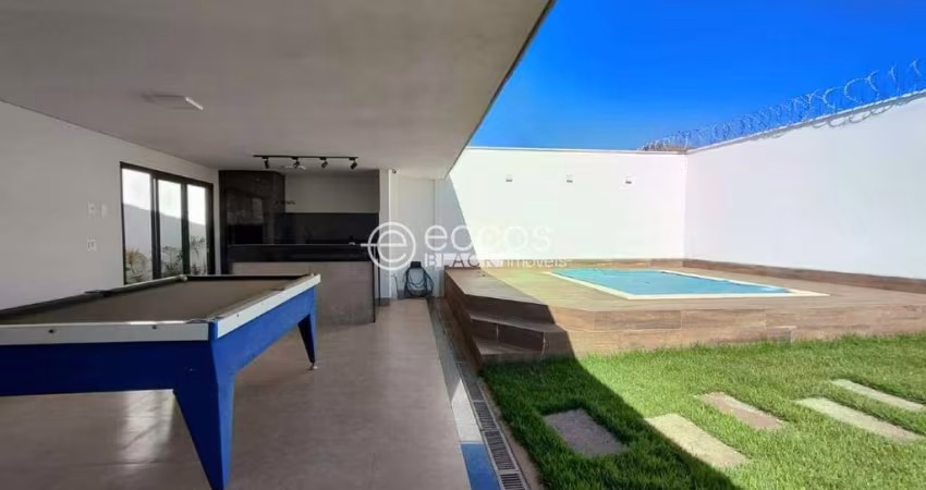 Casa para aluguel, 3 quartos, 1 suíte, 2 vagas, Segismundo Pereira - Uberlândia/MG