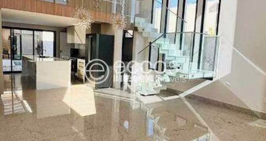 Casa em condomínio para aluguel, 3 quartos, 1 suíte, 4 vagas, Granja Marileusa - Uberlândia/MG