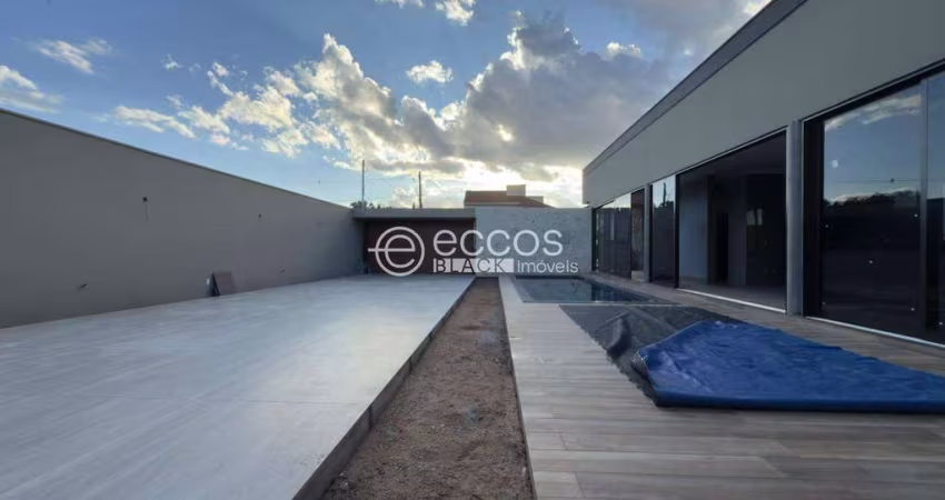 Casa em condomínio à venda, 4 quartos, 4 suítes, Residencial Mário de Almeida Franco - UBERABA/MG