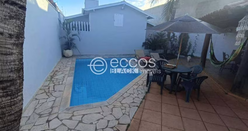 Casa à venda, 4 quartos, 2 suítes, 3 vagas, Jardim São Bento - UBERABA/MG