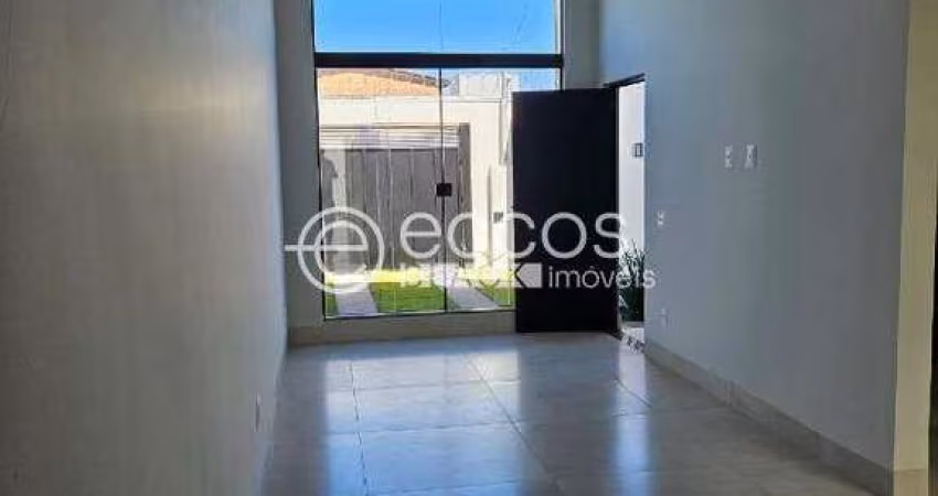 Casa à venda, 2 quartos, 1 suíte, 2 vagas, GSP LIFE I - Uberlândia/MG