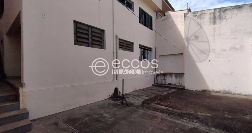 Casa para aluguel, 4 quartos, 1 vaga, FABRÍCIO - UBERABA/MG