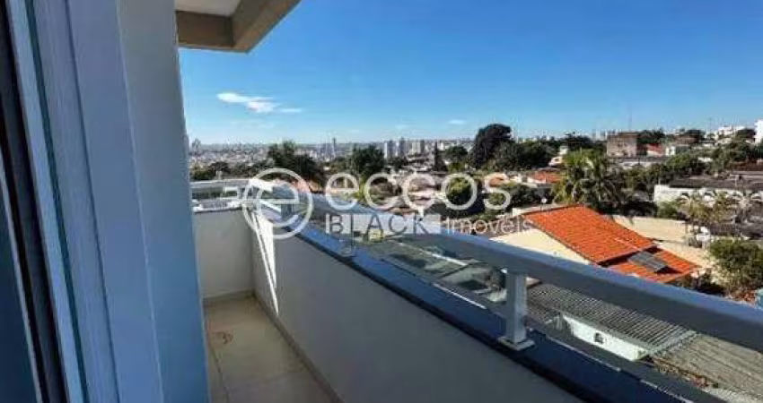 Apartamento para aluguel, 2 quartos, 1 suíte, 1 vaga, Jaraguá - Uberlândia/MG