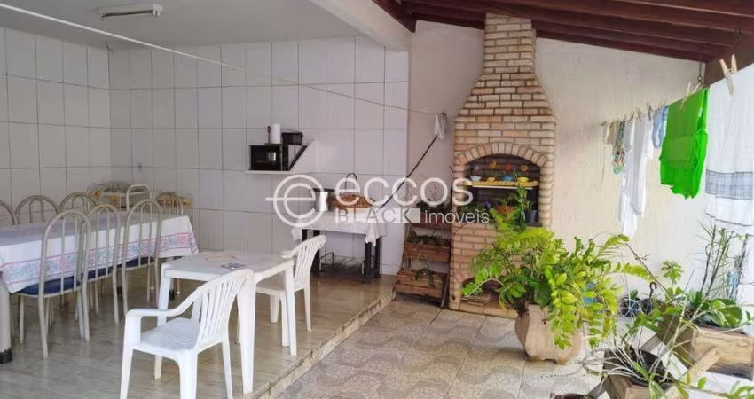 Casa à venda, 5 quartos, 1 suíte, 3 vagas, Quinta Boa Esperança - UBERABA/MG