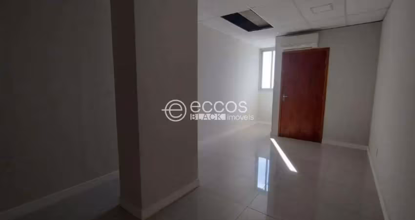 Sala comercial para alugar na Avenida Vasconcelos Costa, 1063, Martins, Uberlândia