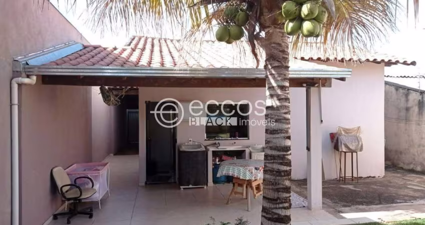 Casa à venda, 2 quartos, 2 vagas, Jardim Canaã - Uberlândia/MG