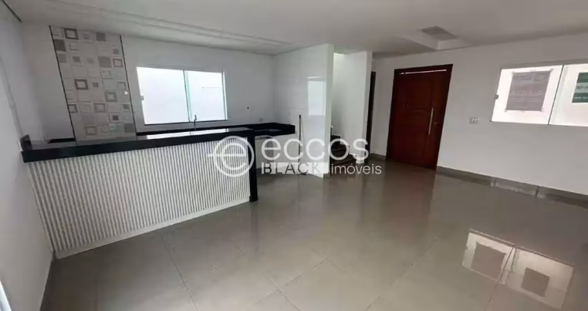 Casa em condomínio para aluguel, 3 quartos, 1 suíte, 2 vagas, tubalina - uberlândia/mg