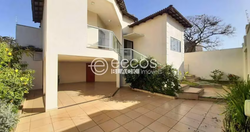 Casa à venda, 3 quartos, 3 suítes, 3 vagas, jardim inconfidência - uberlândia/mg