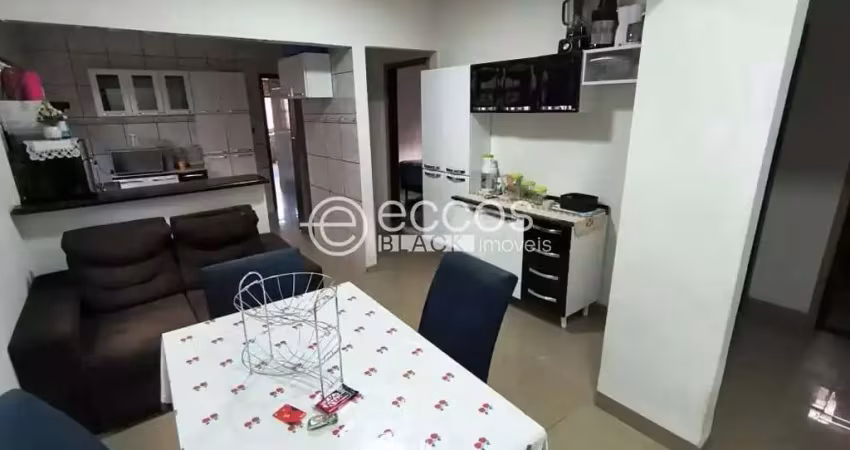 Casa para aluguel, 3 quartos, 2 vagas, laranjeiras - uberlândia/mg
