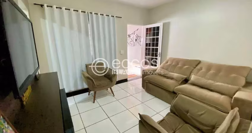 Casa à venda, 3 quartos, 1 suíte, 2 vagas, jardim holanda - uberlândia/mg