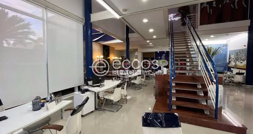 Casa comercial para aluguel, 4 vagas, altamira - uberlândia/mg