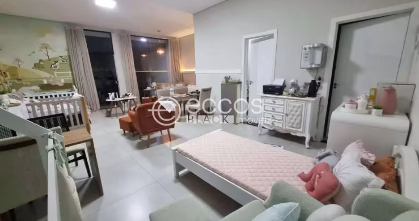 Ponto comercial para alugar na Rua Aruá, 362, Jardim Karaíba, Uberlândia