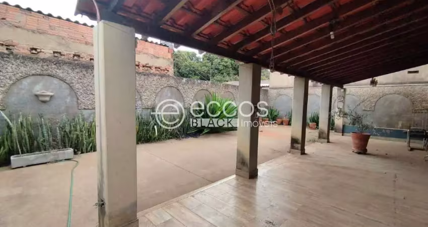 Casa à venda, 3 quartos, 1 suíte, 3 vagas, irmãos soares - uberaba/mg