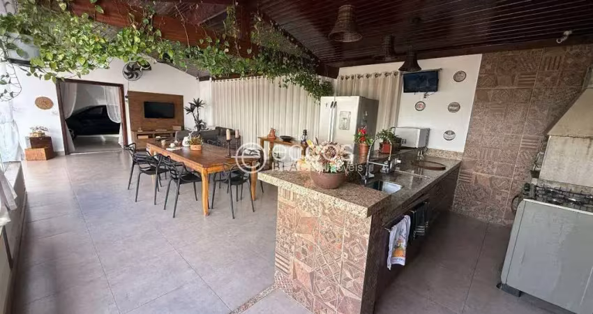 Casa à venda, 3 quartos, 1 suíte, 2 vagas, jardim espírito santo - uberaba/mg