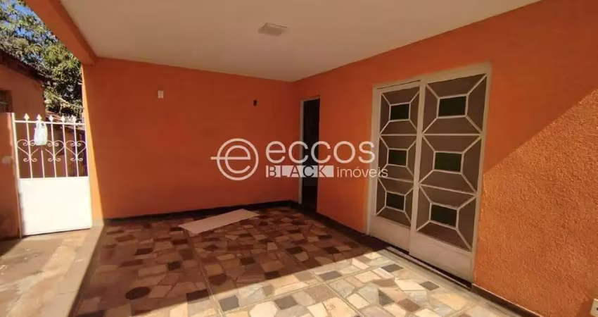 Casa para aluguel, 5 quartos, 1 suíte, 3 vagas, fabrício - uberaba/mg